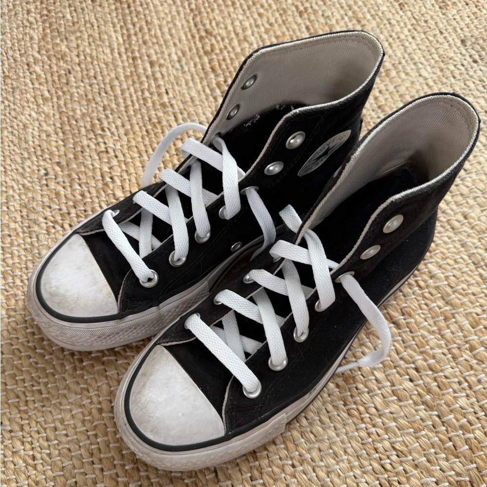 Platform converse - image 1